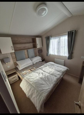Coral Beach Ingoldmells 8 berth caravan FAMILY RAN